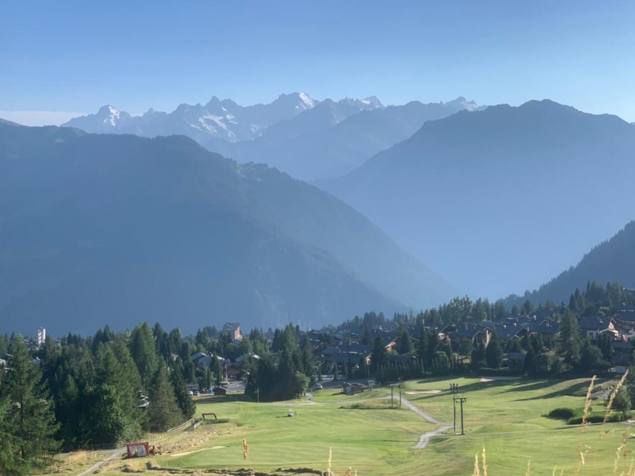 Cosy Studio For 5 Near Ski Lift, Les Gentianes 莱斯克伦斯 外观 照片